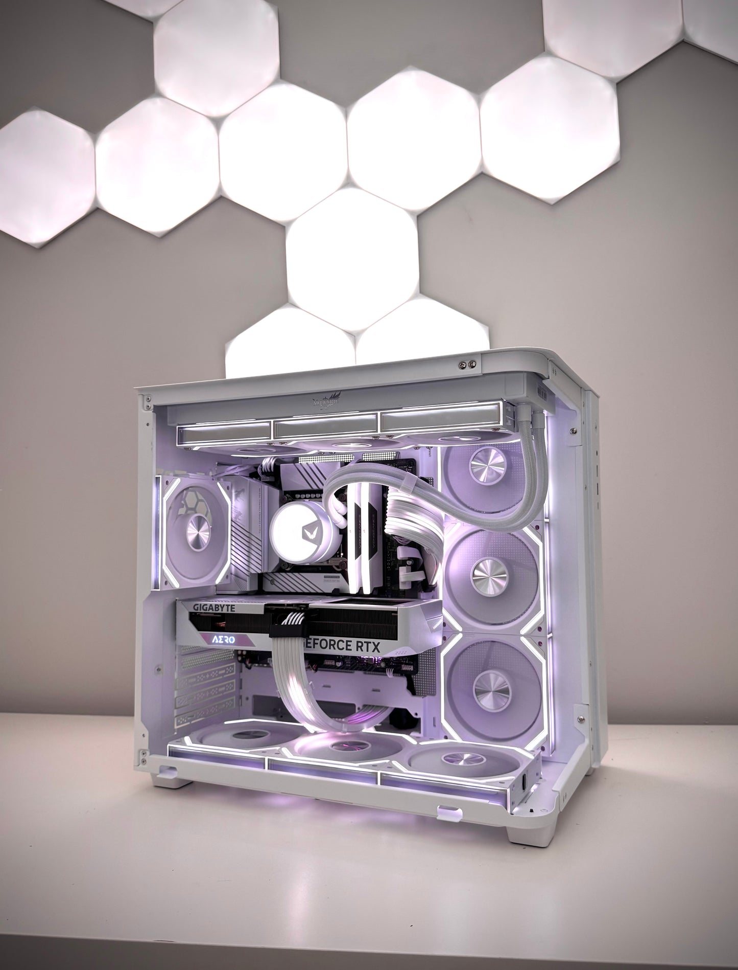 DreamFyer Lv5 (RTX 5070/ RTX 5070ti)