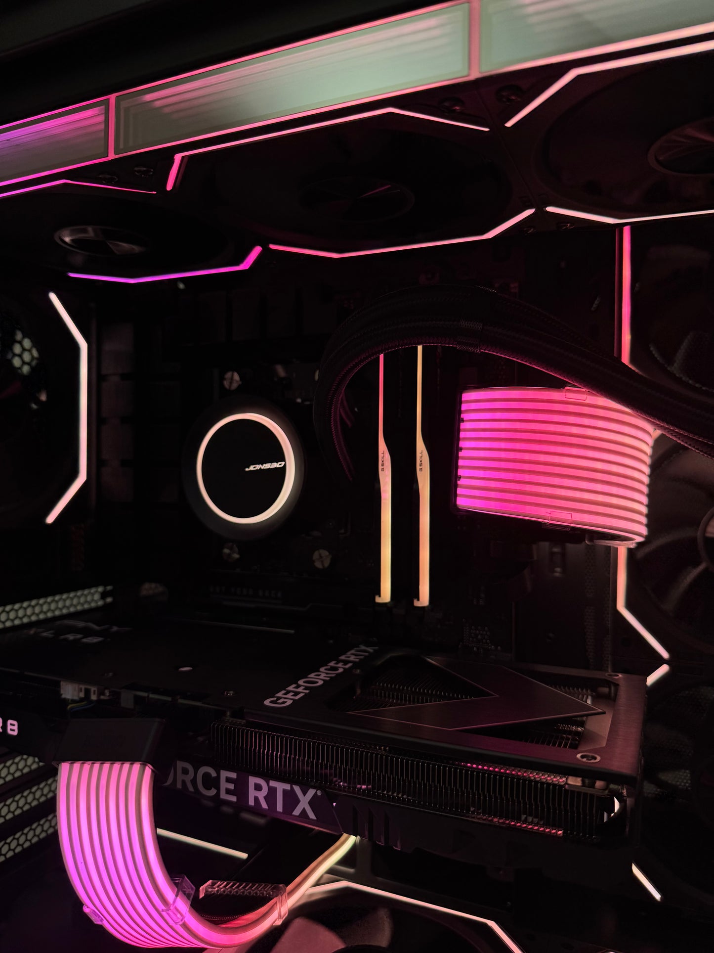 WuKong II (Ryzen 7 9800x3d/ Rtx 5070)