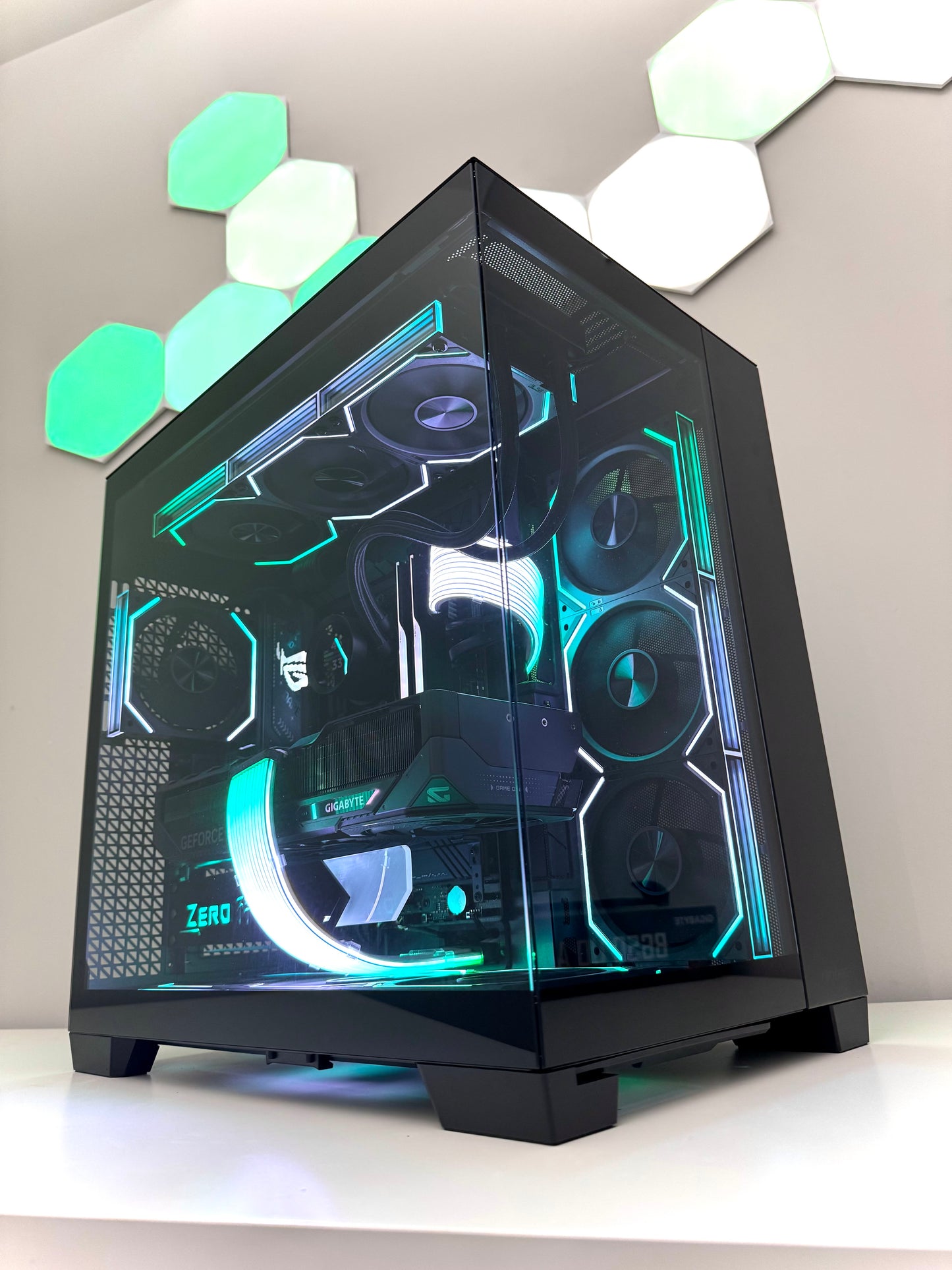Hulkatron (Ryzen 7 9800x3D/ Rtx 5080)